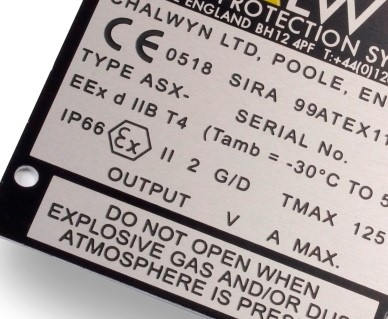 Tabliczki z danymi technicznymi